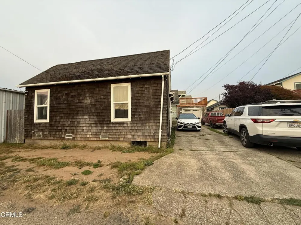 121 S Mcpherson Street Fort Bragg, CA 95437
