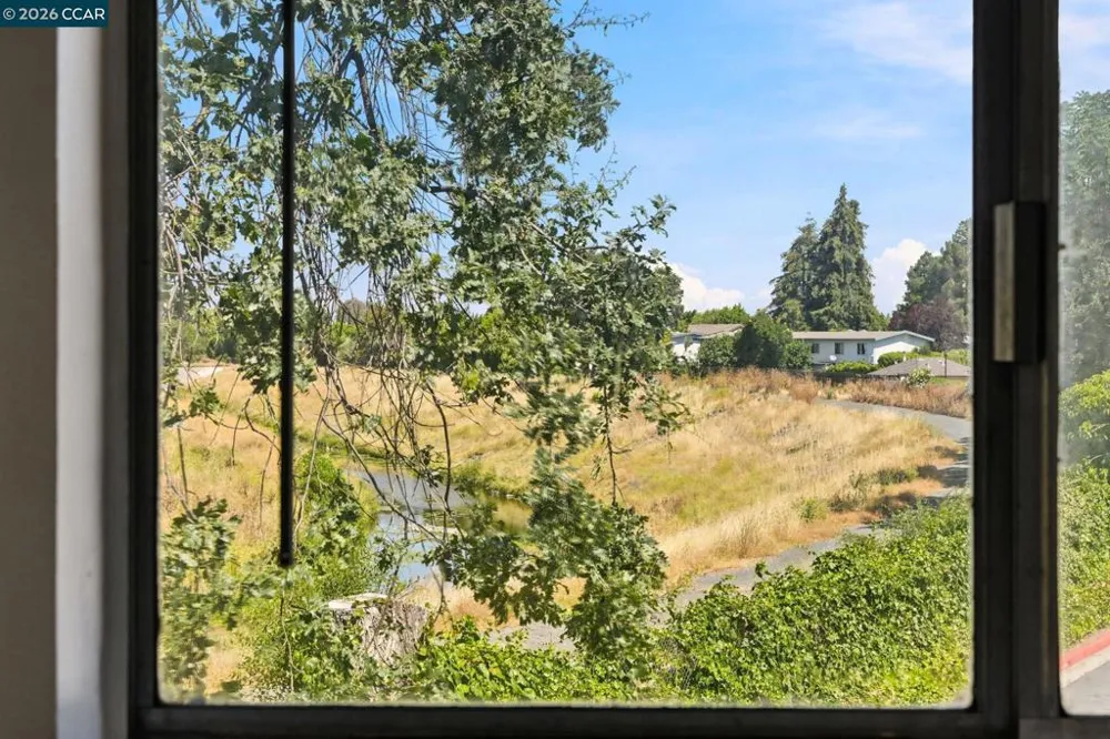 1005 Mohr Ln #4 Concord, CA 94518