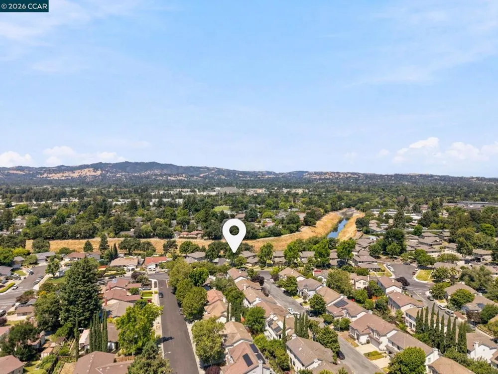 1005 Mohr Ln #4 Concord, CA 94518