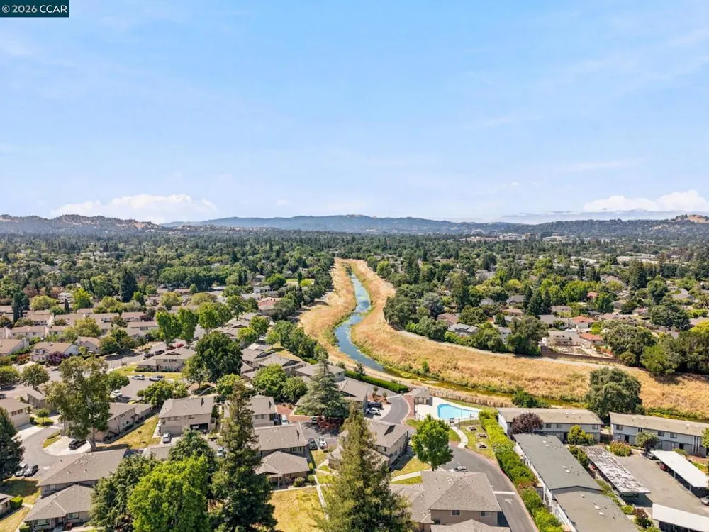 1005 Mohr Ln #4 Concord, CA 94518
