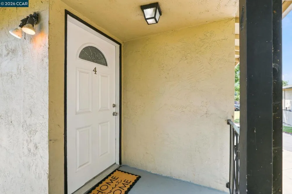 1005 Mohr Ln #4 Concord, CA 94518