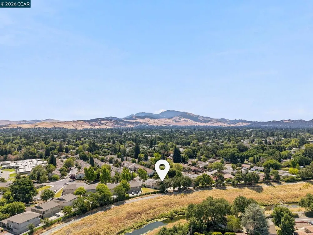 1005 Mohr Ln #4 Concord, CA 94518