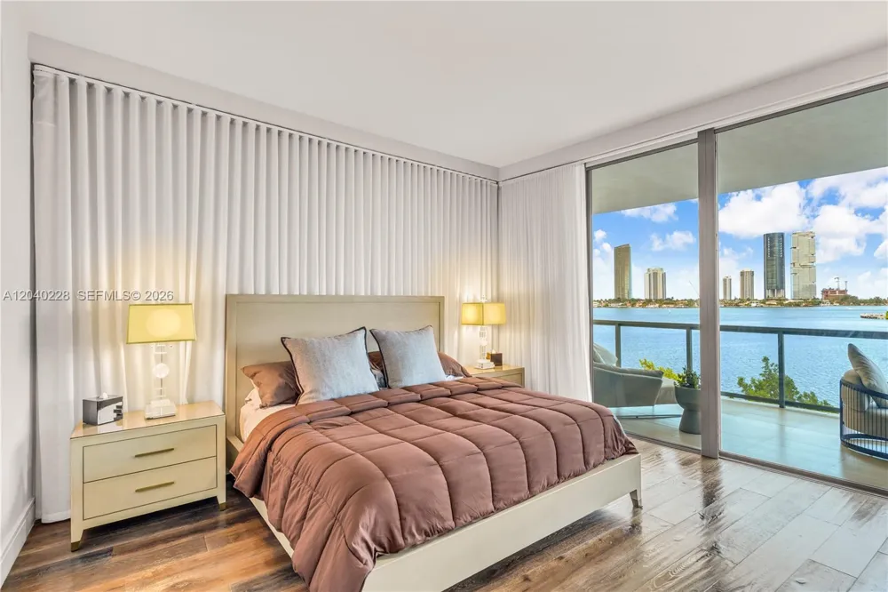 3300 NE 188th St #318 Aventura, FL 33180