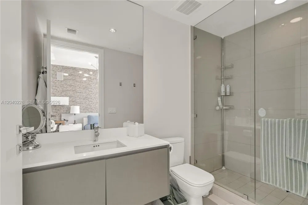 3300 NE 188th St #318 Aventura, FL 33180