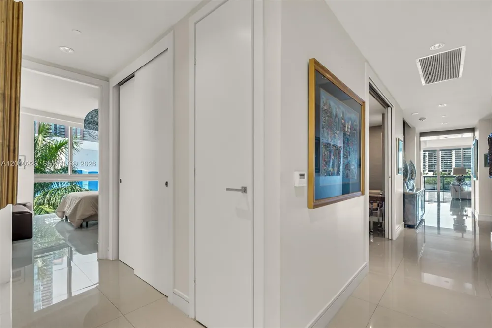 3300 NE 188th St #318 Aventura, FL 33180