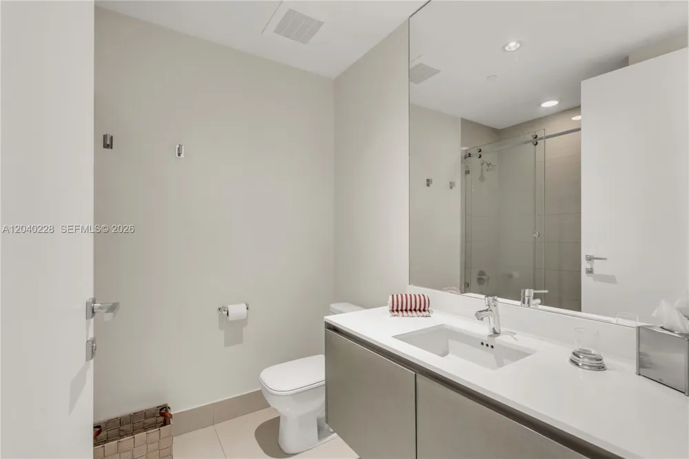 3300 NE 188th St #318 Aventura, FL 33180