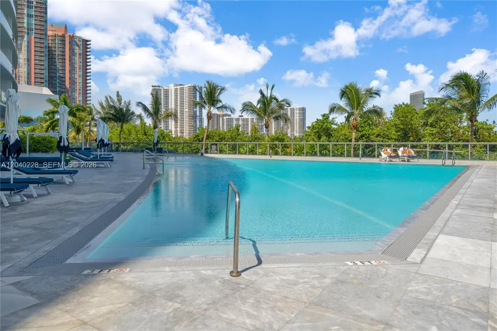 3300 NE 188th St #318 Aventura, FL 33180