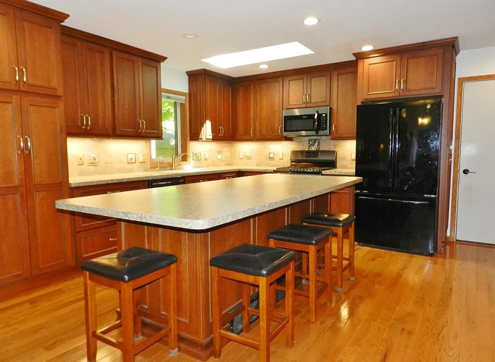 12055 S Woodwinds Circle Elmwood Charter Township, MI 49684