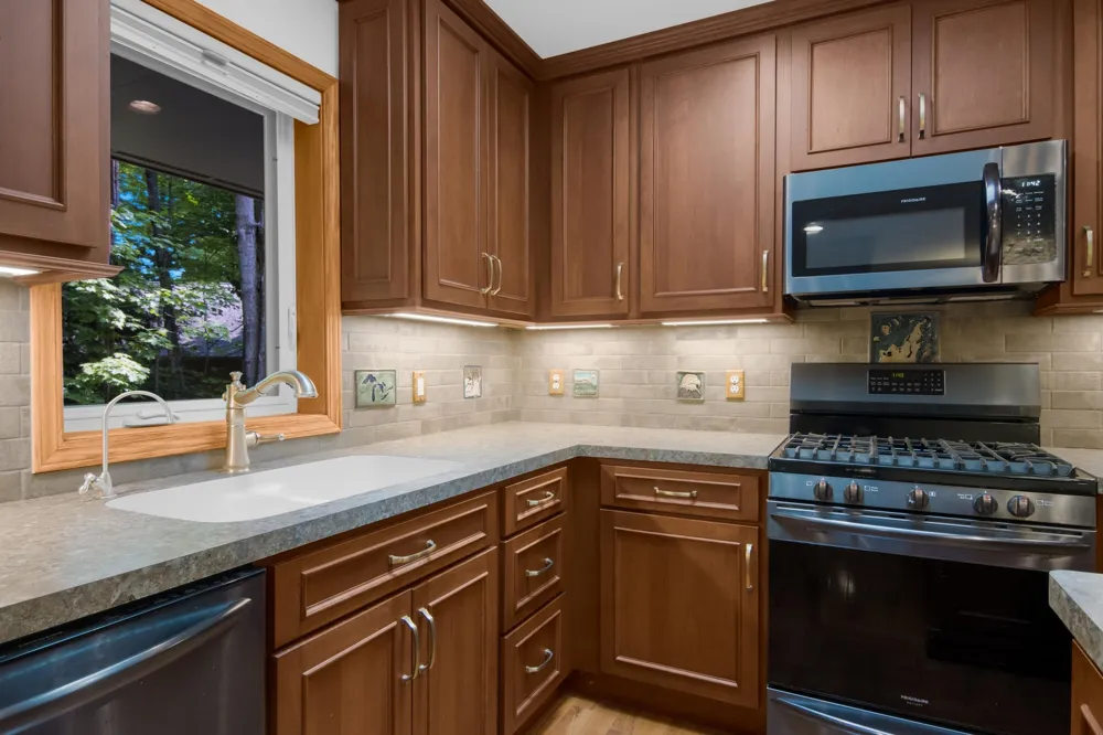 12055 S Woodwinds Circle Elmwood Charter Township, MI 49684