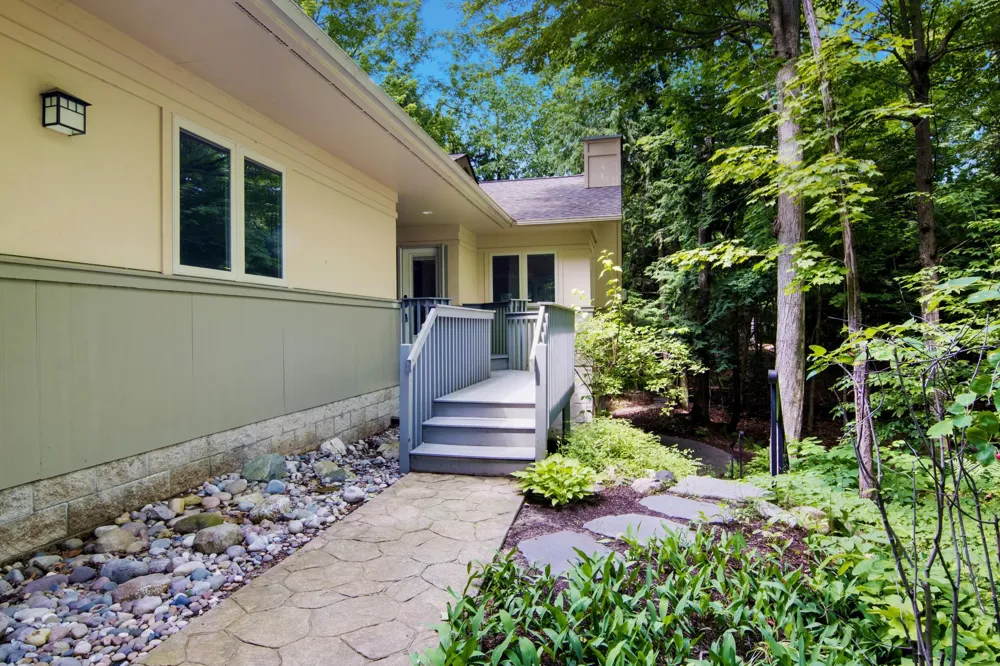 12055 S Woodwinds Circle Elmwood Charter Township, MI 49684