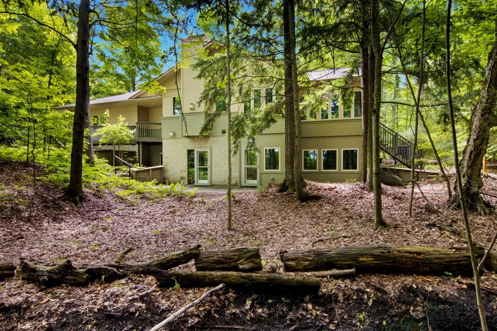 12055 S Woodwinds Circle Elmwood Charter Township, MI 49684