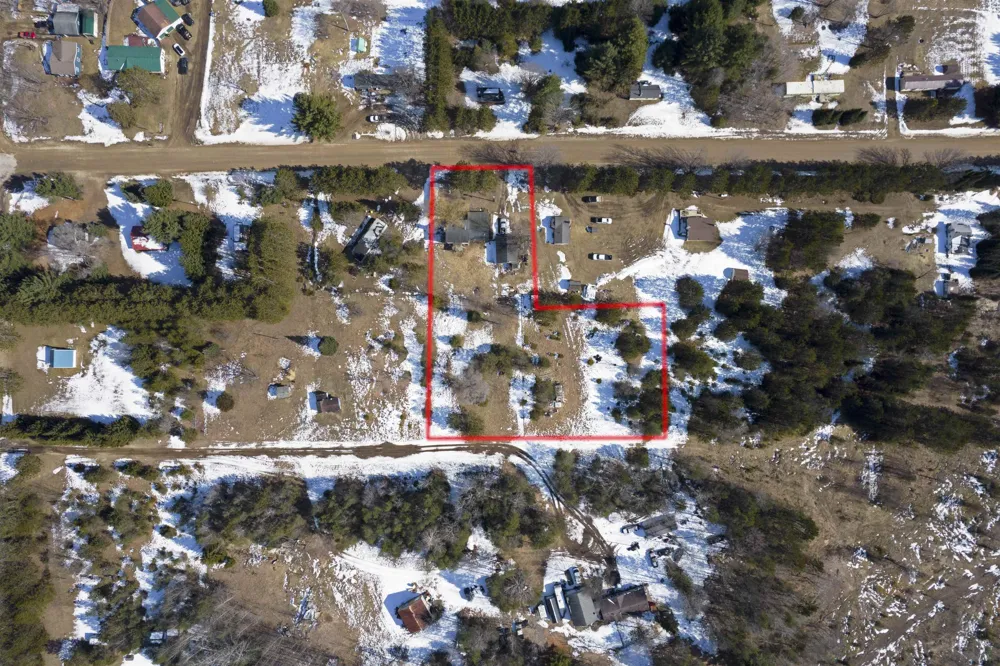 3110 SE Sigma Road Oliver Township, MI 49646