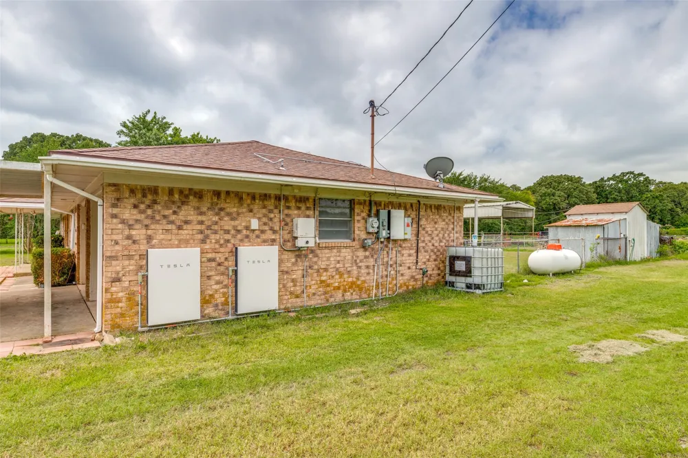 5083 State Highway 78 Highway Bonham, TX 75418