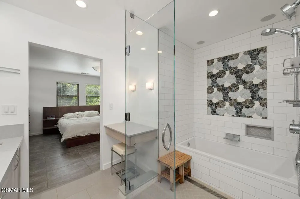 21705 Entrado Drive Topanga, CA 90290