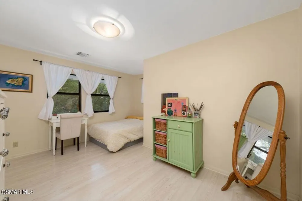 21705 Entrado Drive Topanga, CA 90290