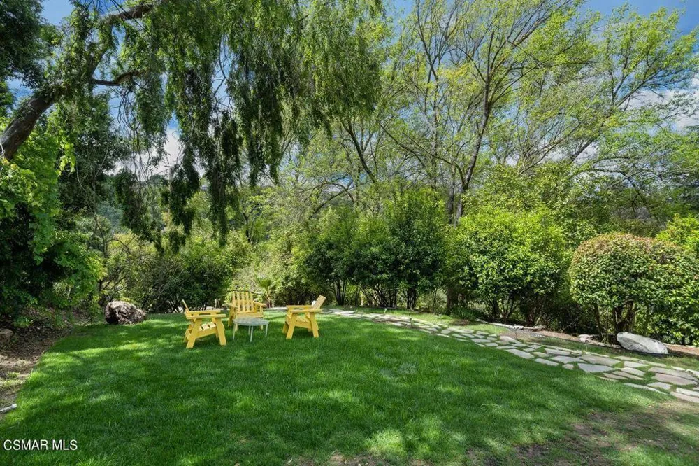 21705 Entrado Drive Topanga, CA 90290