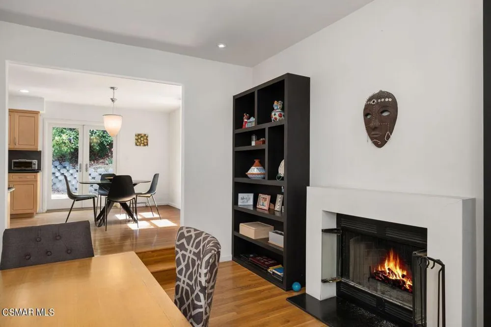 21705 Entrado Drive Topanga, CA 90290