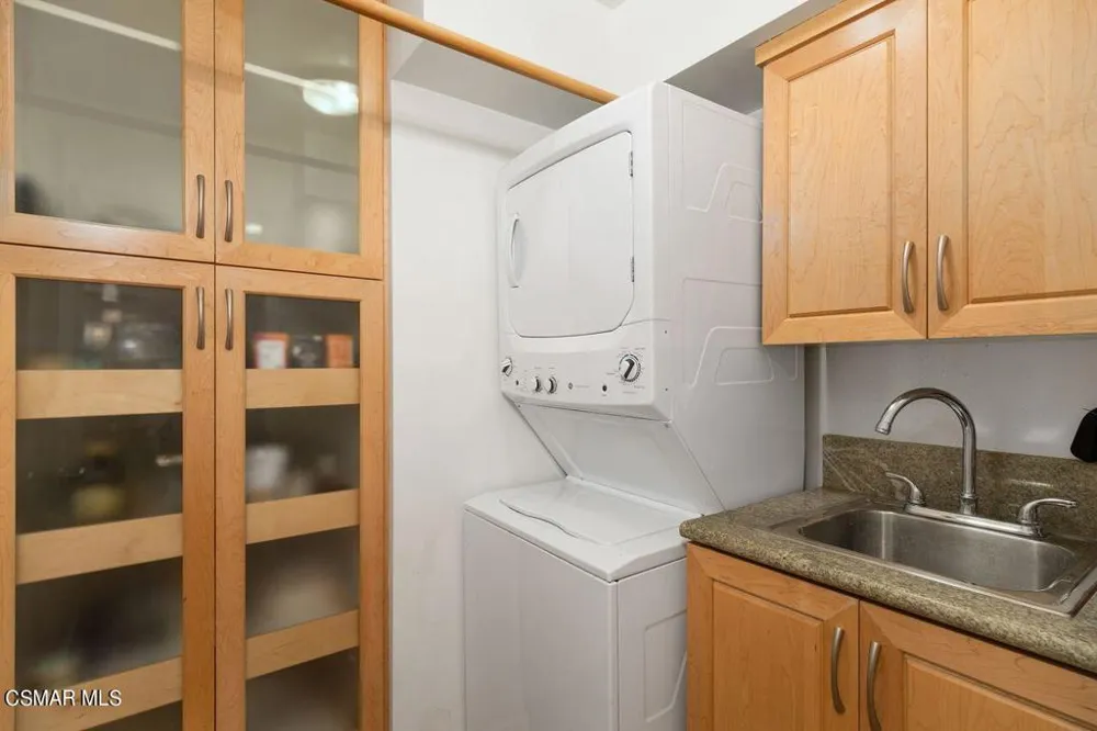 21705 Entrado Drive Topanga, CA 90290