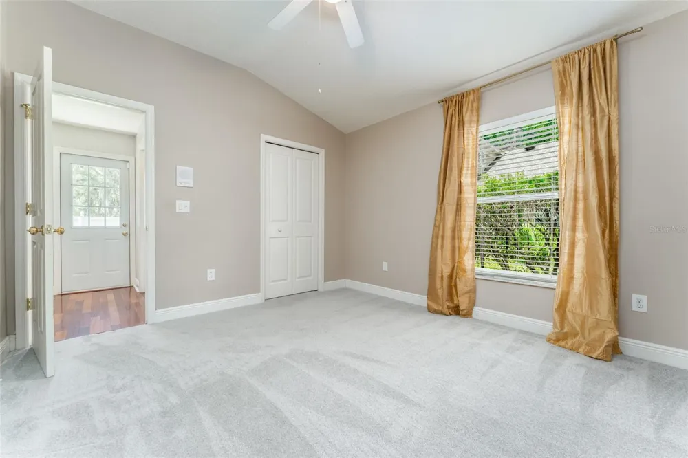 15211 MERLINGLEN PLACE Lithia, FL 33547