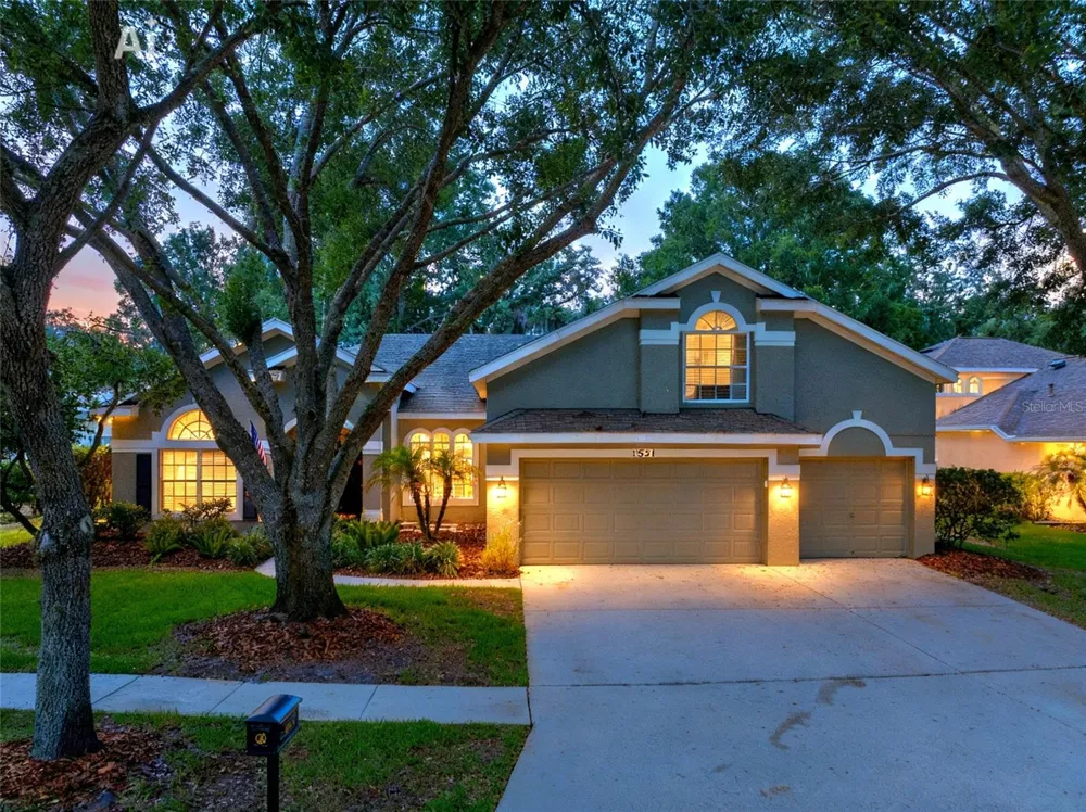 15211 MERLINGLEN PLACE Lithia, FL 33547