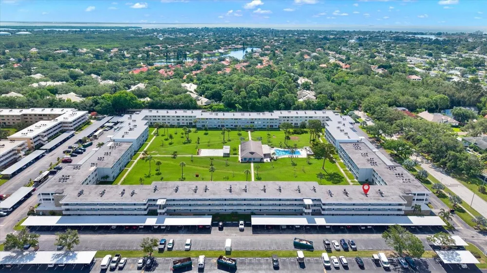 4715 BAY STREET NE #126 St Petersburg, FL 33703