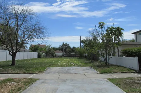 508 E DAVIS BOULEVARD