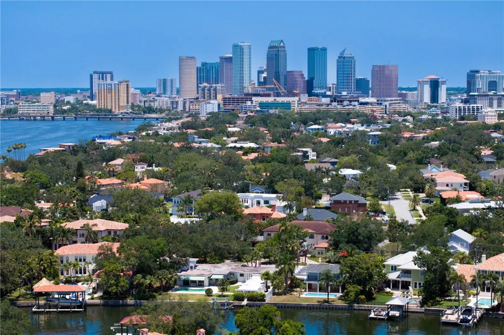 508 E DAVIS BOULEVARD Tampa, FL 33606