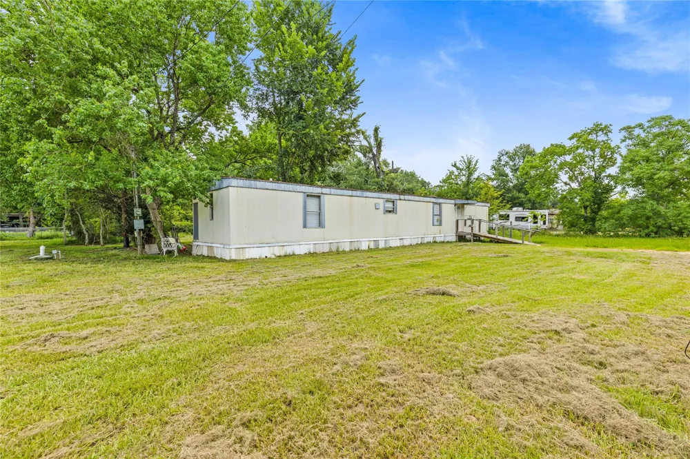 14821 Lucas Drive Splendora, TX 77372