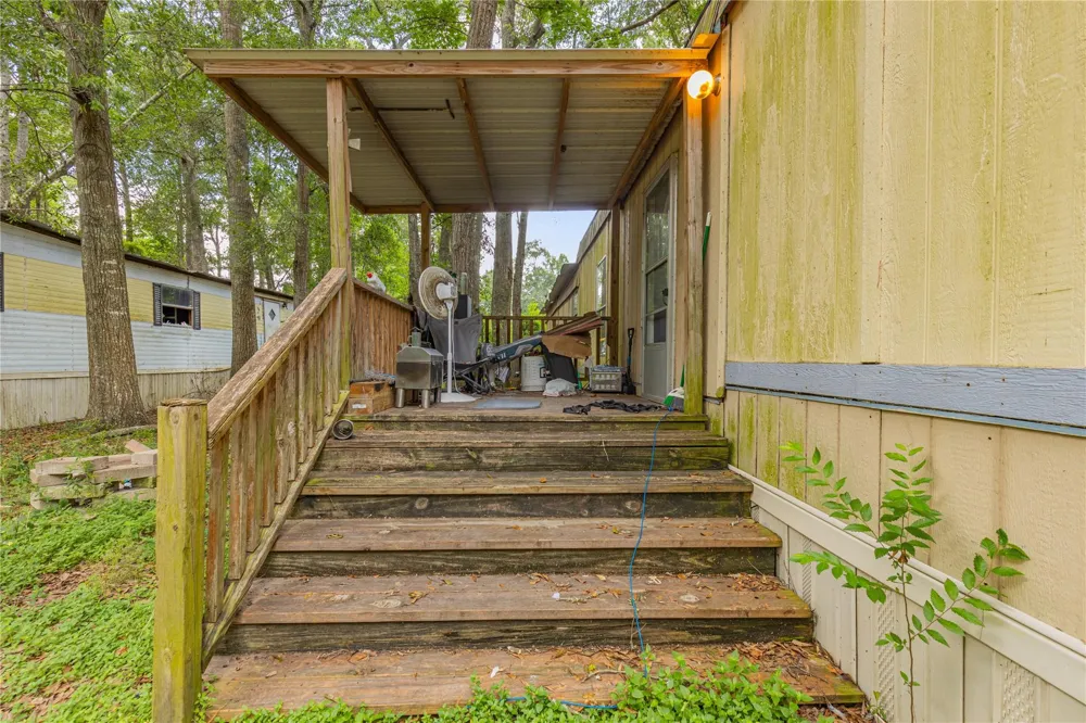 14821 Lucas Drive Splendora, TX 77372