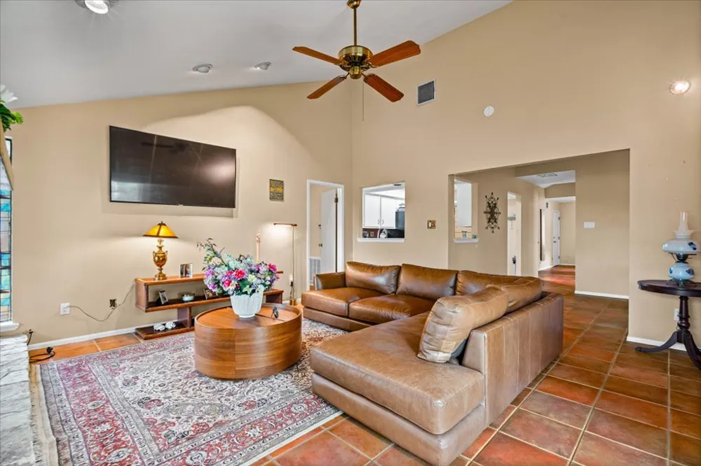 104 Overlook Circle Wimberley, TX 78676