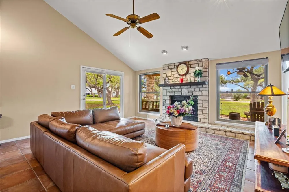 104 Overlook Circle Wimberley, TX 78676