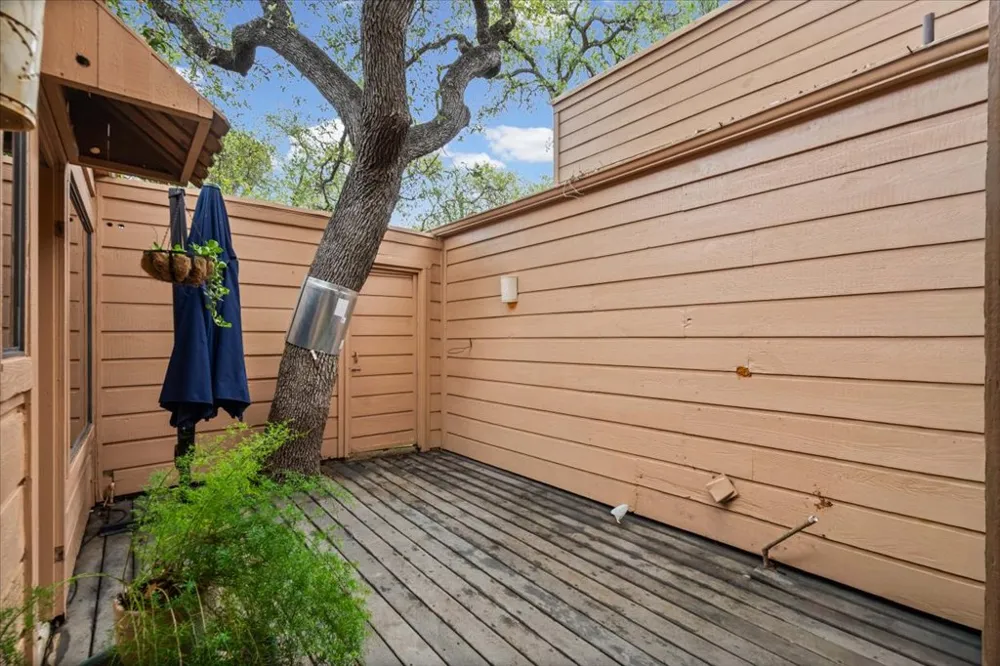 104 Overlook Circle Wimberley, TX 78676