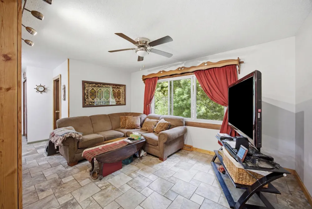 23379 Co Hwy 32 Detroit Lakes, MN 56501