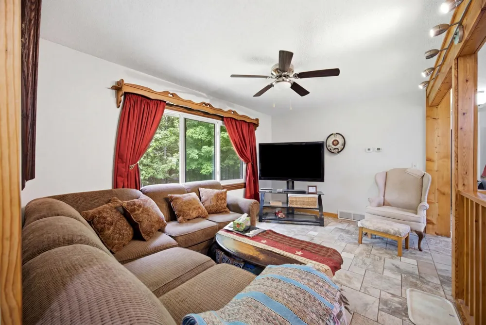 23379 Co Hwy 32 Detroit Lakes, MN 56501