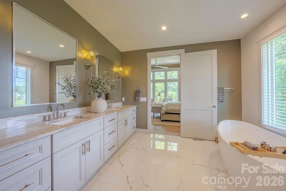 73 Angelina Lane Mills River, NC 28759