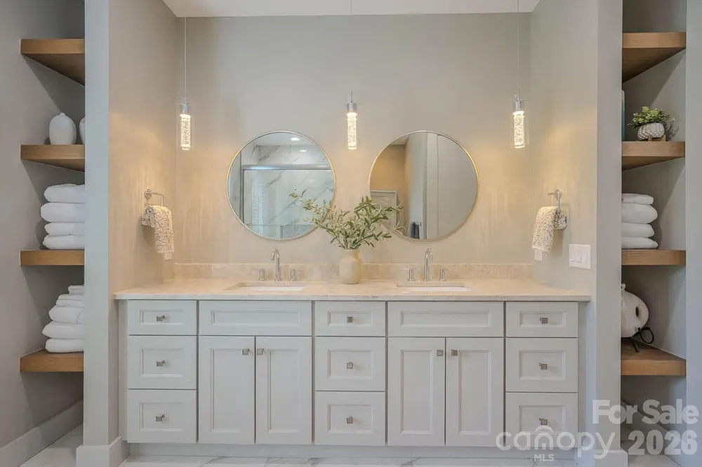 73 Angelina Lane Mills River, NC 28759