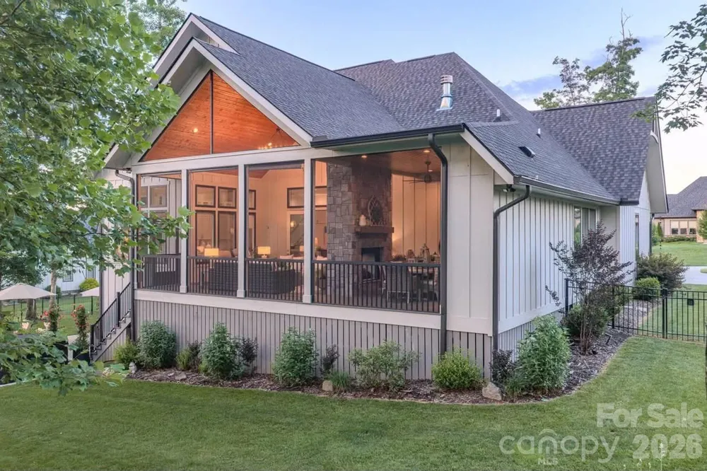 73 Angelina Lane Mills River, NC 28759
