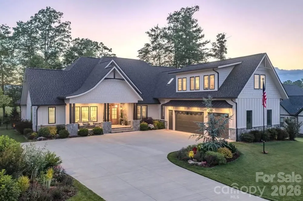73 Angelina Lane Mills River, NC 28759