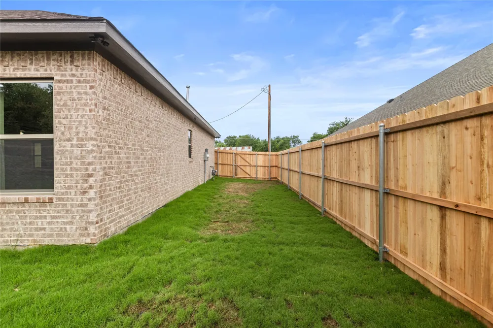 106 Lackey Street Tom Bean, TX 75489