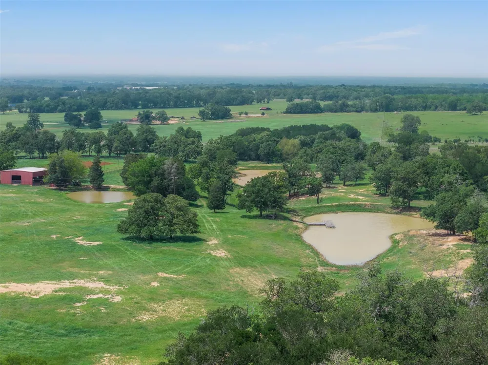 1016 County Road 306 Rockdale, TX 76567