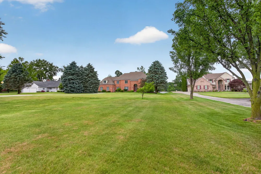 14908 Canary Court Brooklyn, MI 49230