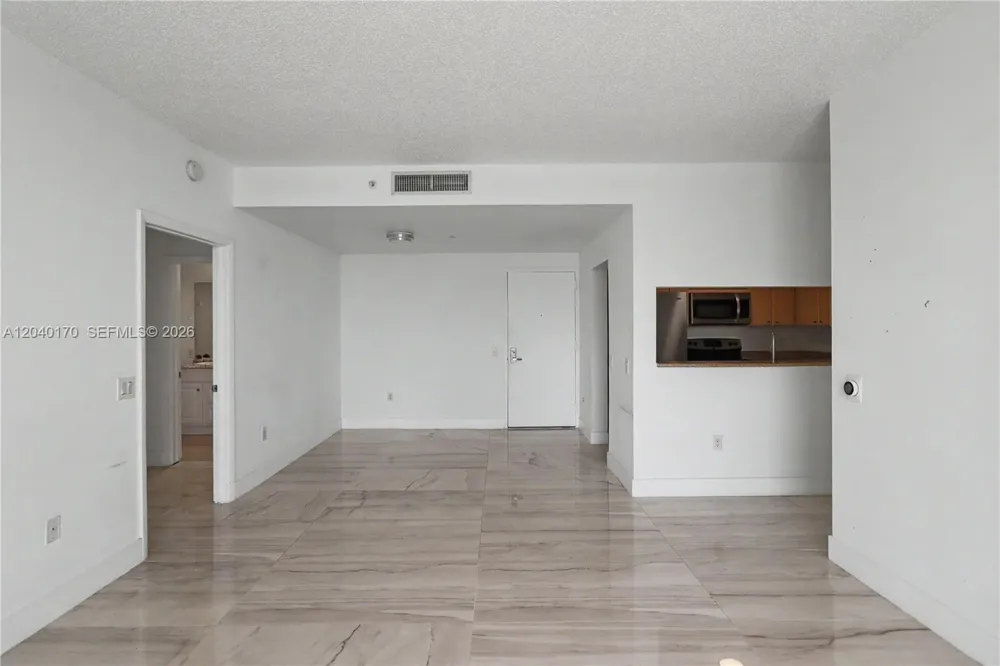 2475 Brickell Ave #704 Miami, FL 33129