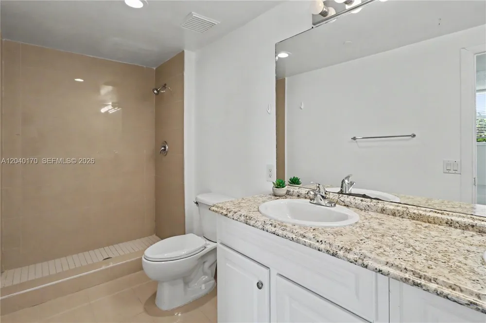 2475 Brickell Ave #704 Miami, FL 33129