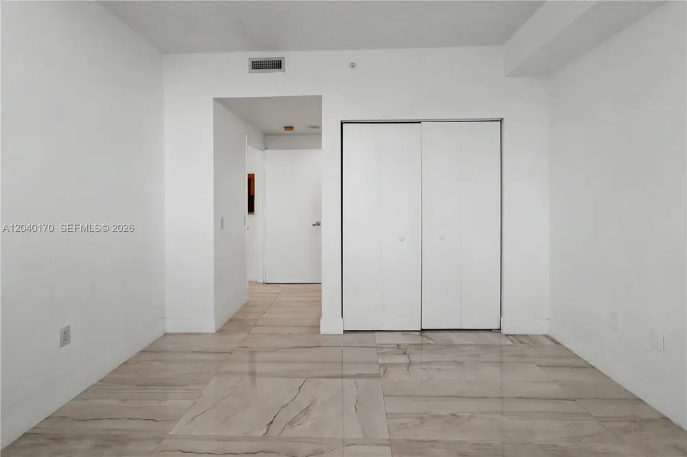 2475 Brickell Ave #704 Miami, FL 33129