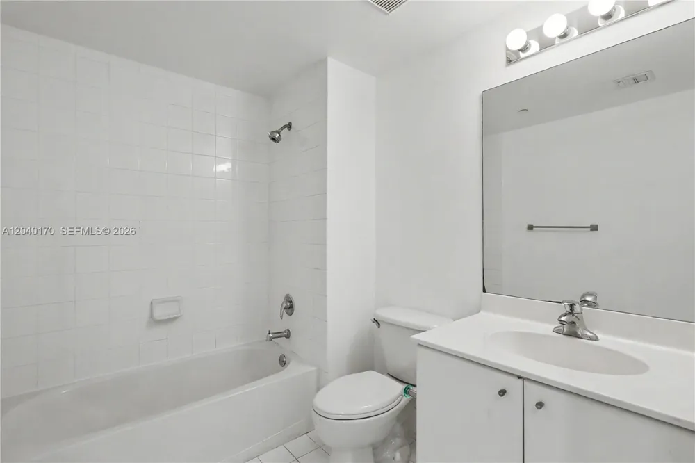 2475 Brickell Ave #704 Miami, FL 33129