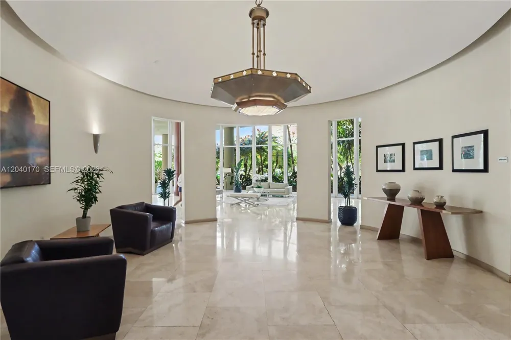 2475 Brickell Ave #704 Miami, FL 33129