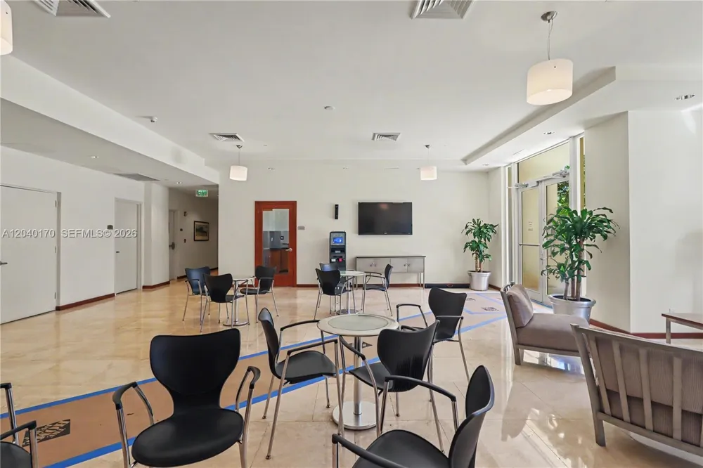 2475 Brickell Ave #704 Miami, FL 33129