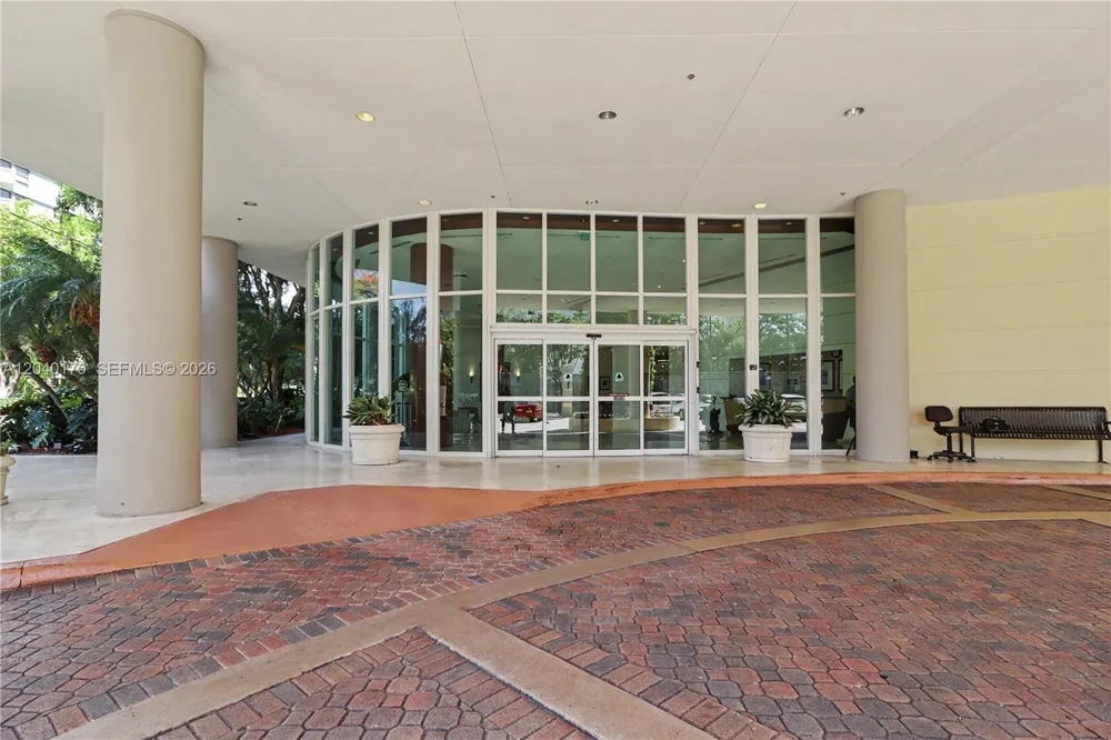 2475 Brickell Ave #704 Miami, FL 33129