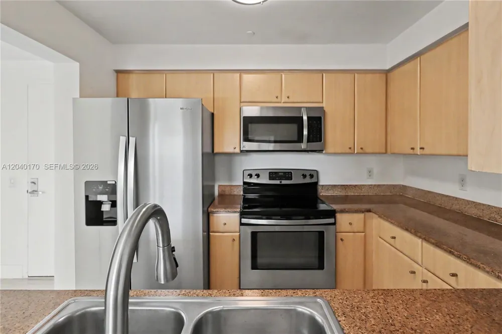2475 Brickell Ave #704 Miami, FL 33129