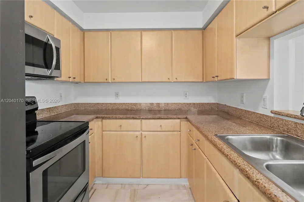 2475 Brickell Ave #704 Miami, FL 33129